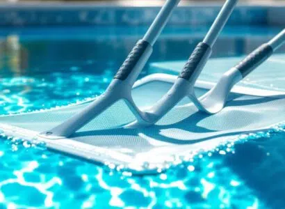 explorez les dernières innovations en filets de piscine conçus pour un nettoyage rapide et efficace, facilitant l'entretien de votre piscine.