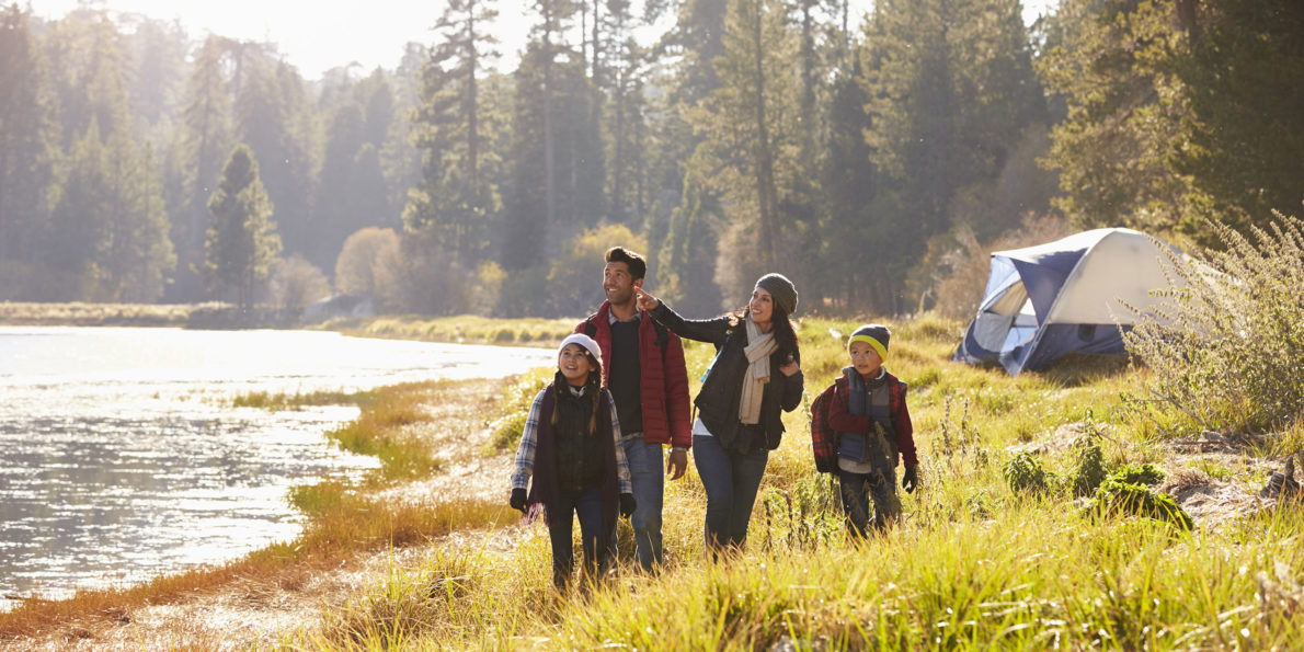 Le camping est idéal pour des vacances en famille, mais demande de la préparation