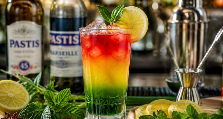 découvrez les astuces indispensables pour réussir un cocktail perroquet au pastis, alliant saveurs et fraîcheur pour un apéritif original et convivial.