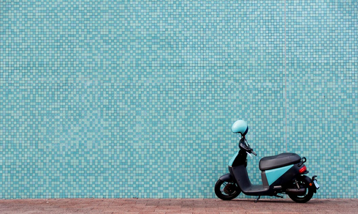 assurance scooter