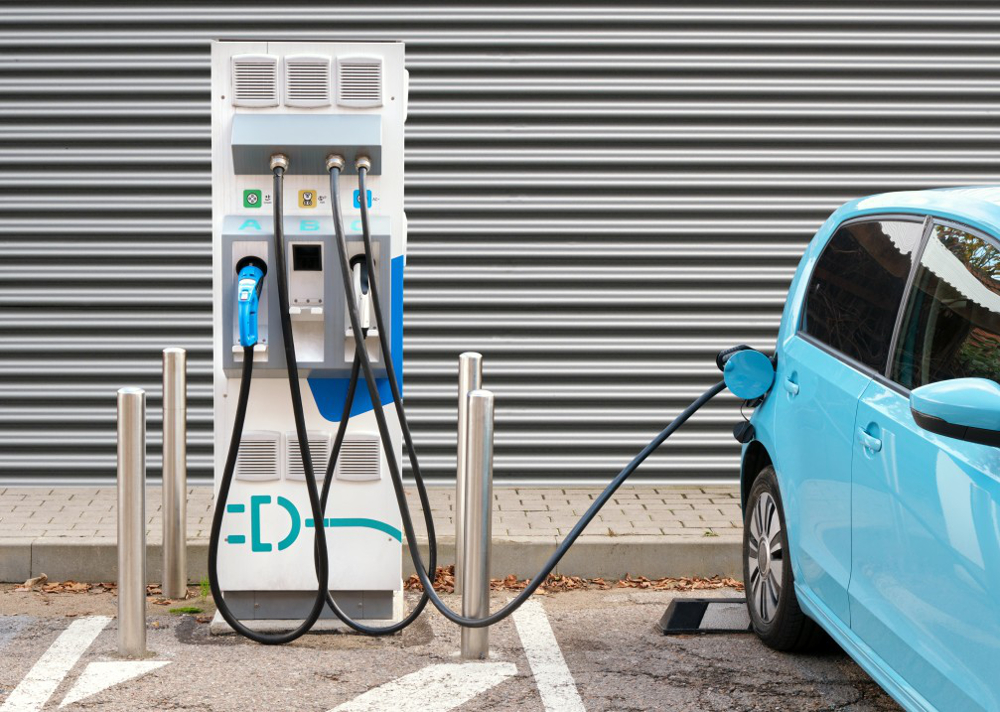 Les avantages d’avoir une borne de recharge électrique à domicile