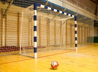 cage handball