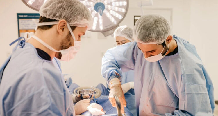 chirurgien tunisien