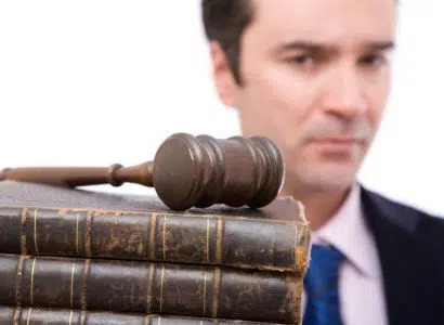 Comment trouver un avocat