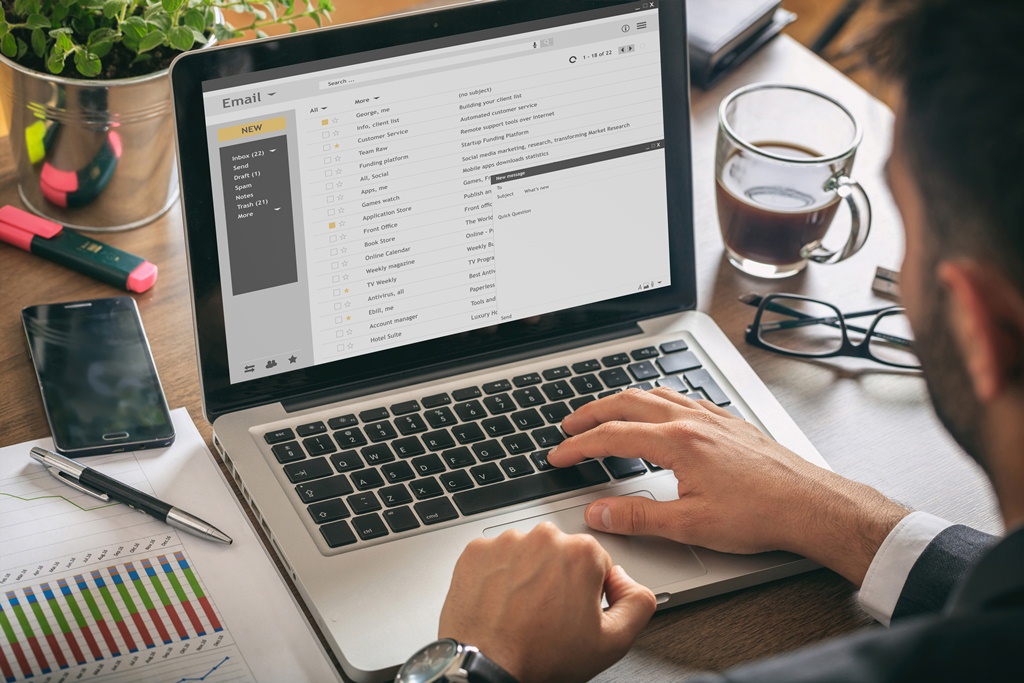 envoyer courrier en ligne