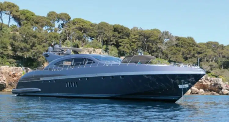 location yacht