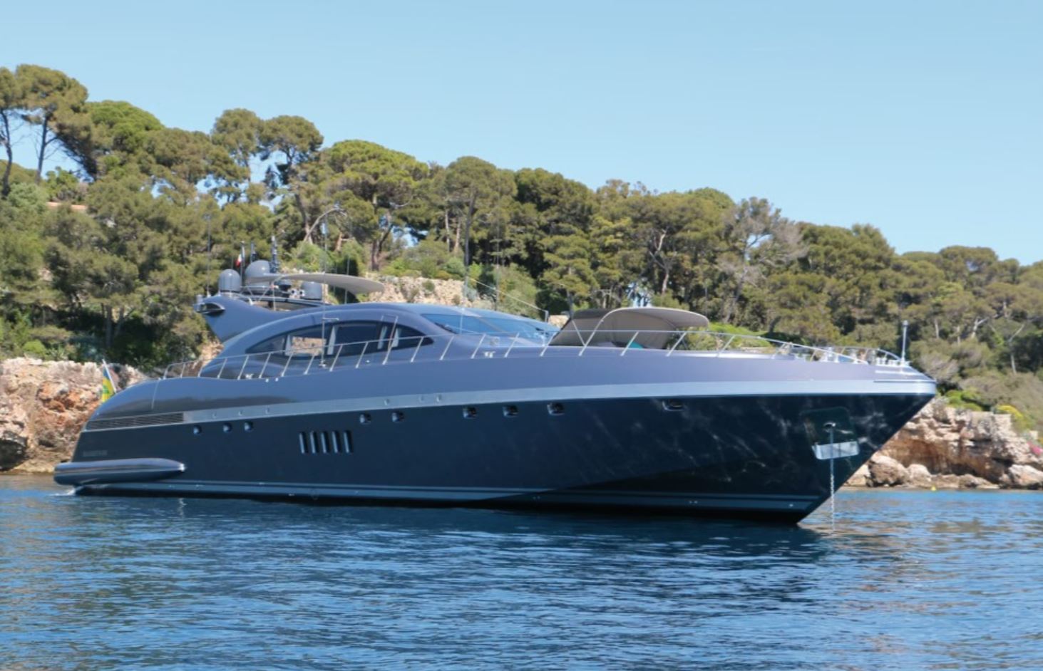 location yacht