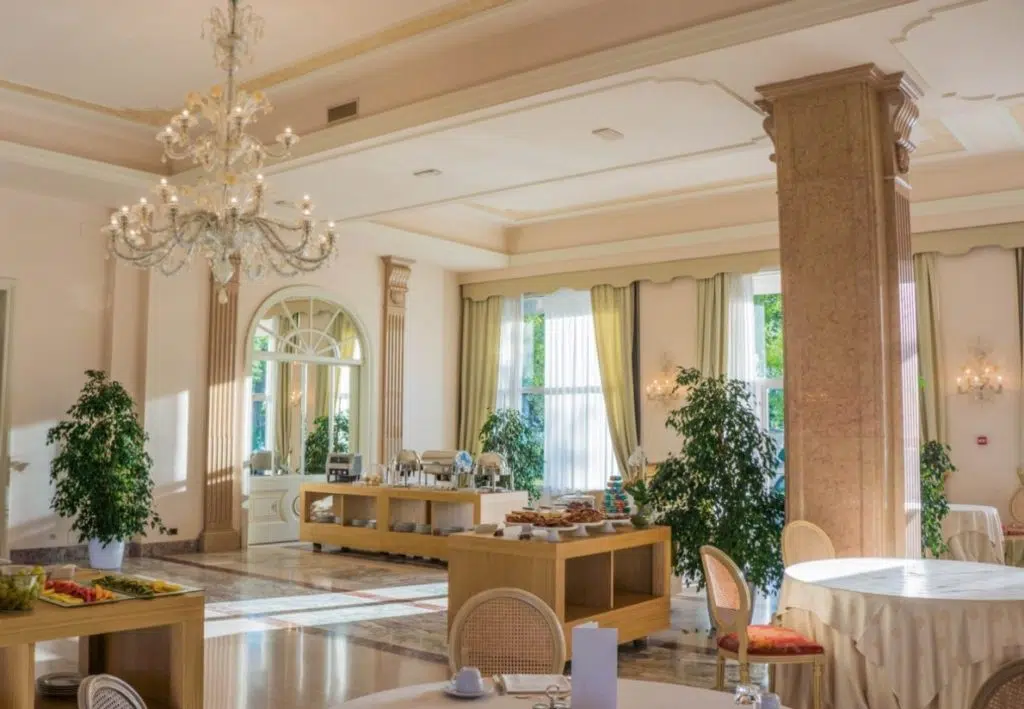 lustre dans son salon