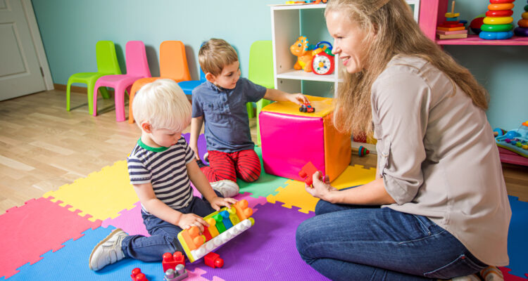 métiers garde d’enfants