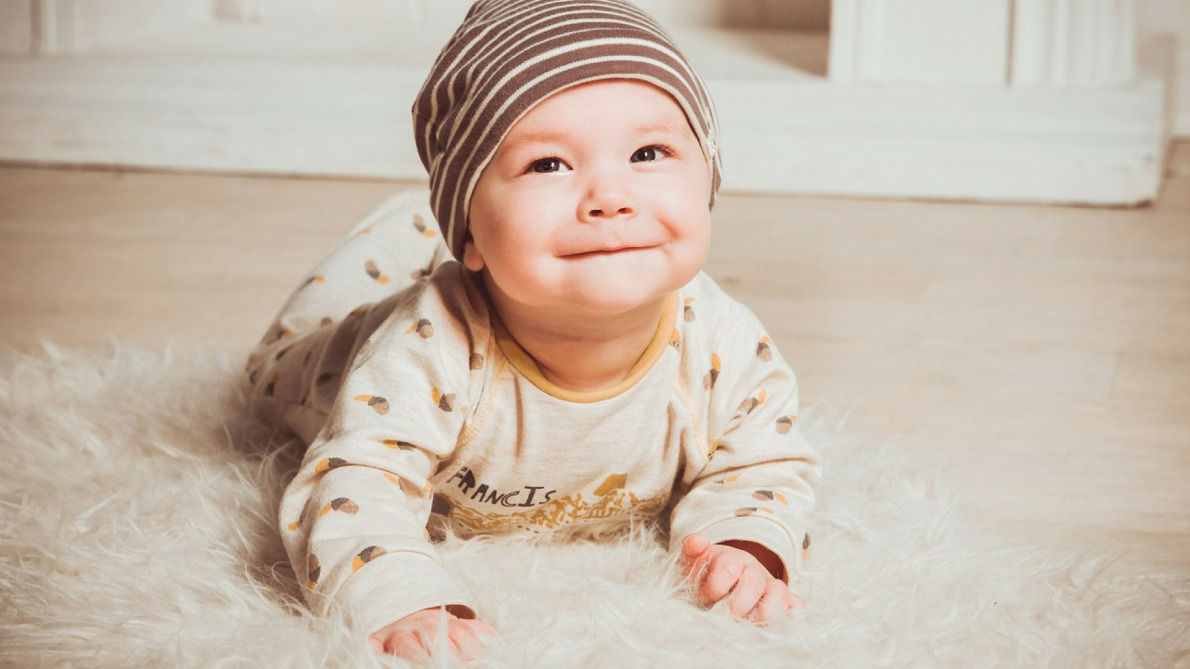 Que doit contenir un faire-part de naissance ?