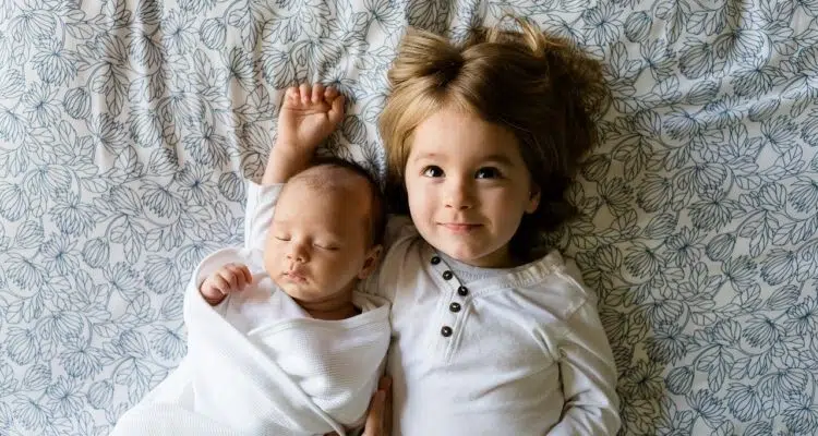 vêtements pour bébé fille